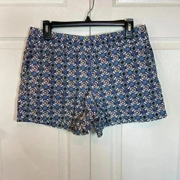 Ann Taylor Loft‎ Floral Blue White Linen Cotton Blend Shorts Low Rise Size 4 - Picture 1 of 7